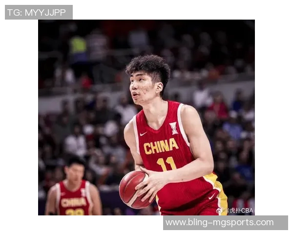 余嘉豪社媒热议杨瀚森NBA首扣篮瞬间引发球迷热烈讨论
